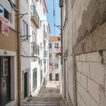 Alfama Com Alma Apartamento *